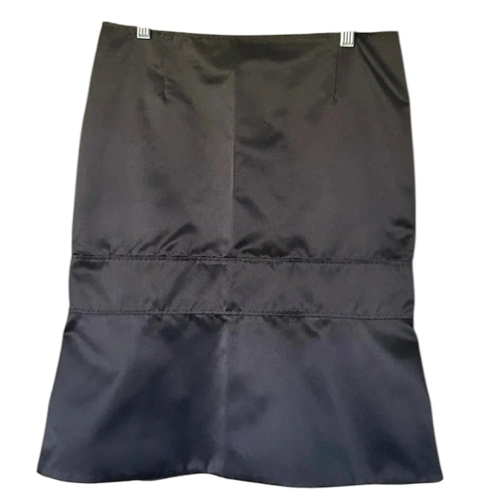 Gianfranco Ferre vintage black satin pencil skirt flare hem Size 40 Size 4 - Picture 7 of 8